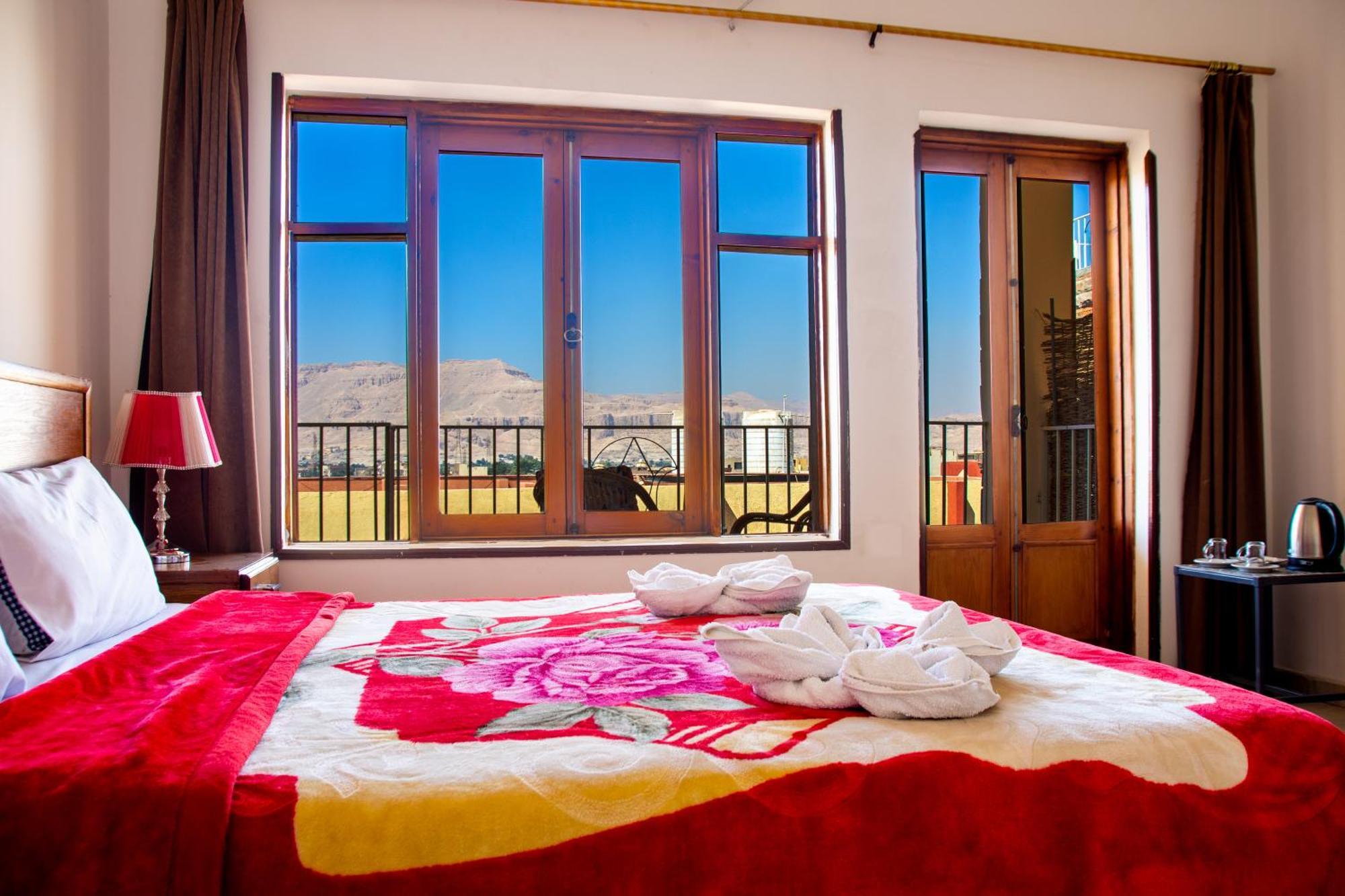 Thebes Hotel ลักซอร์ ภายนอก รูปภาพ